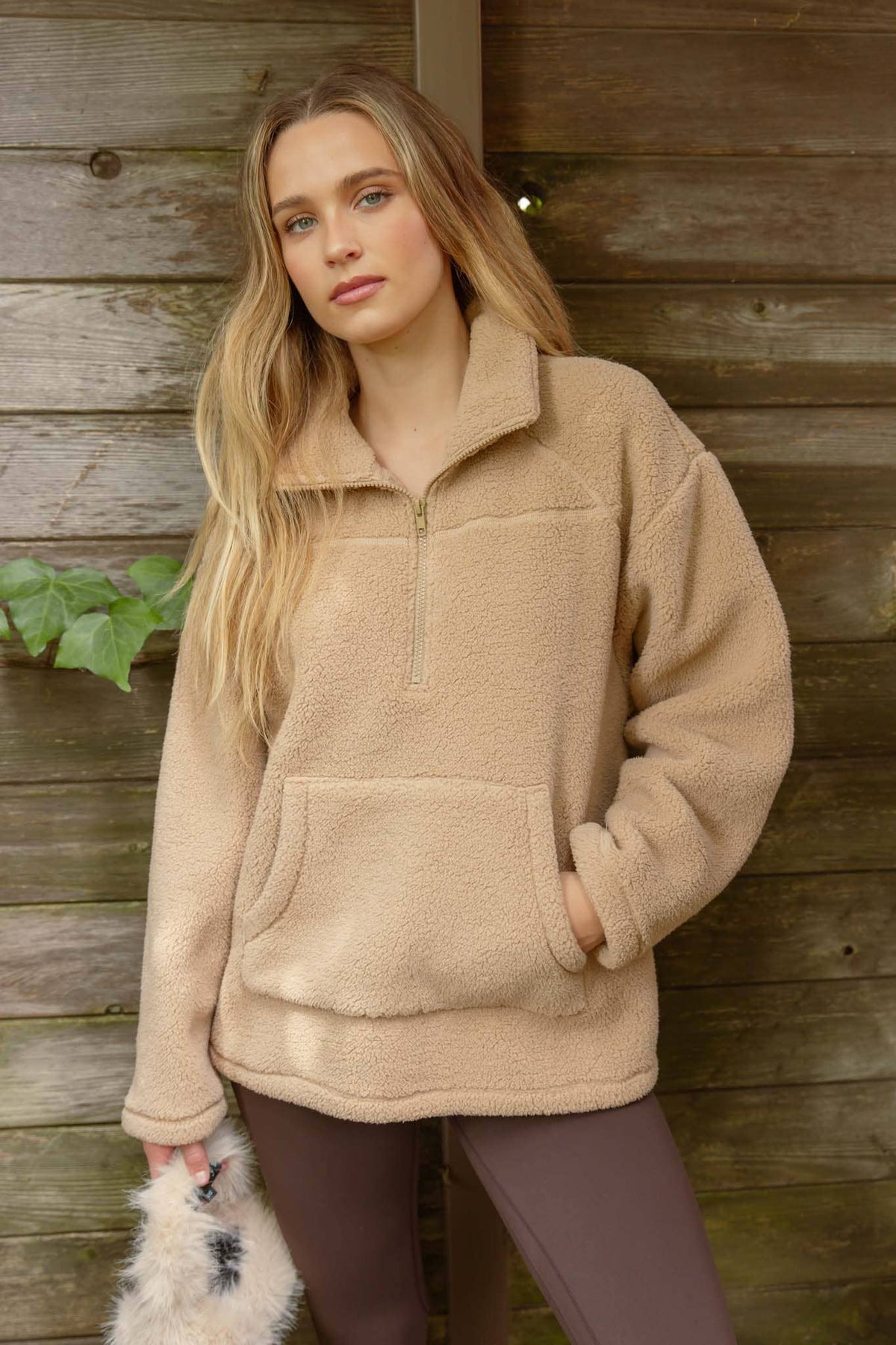 COLLARED HALF ZIP UP FLEECE JACKET: MOCHA