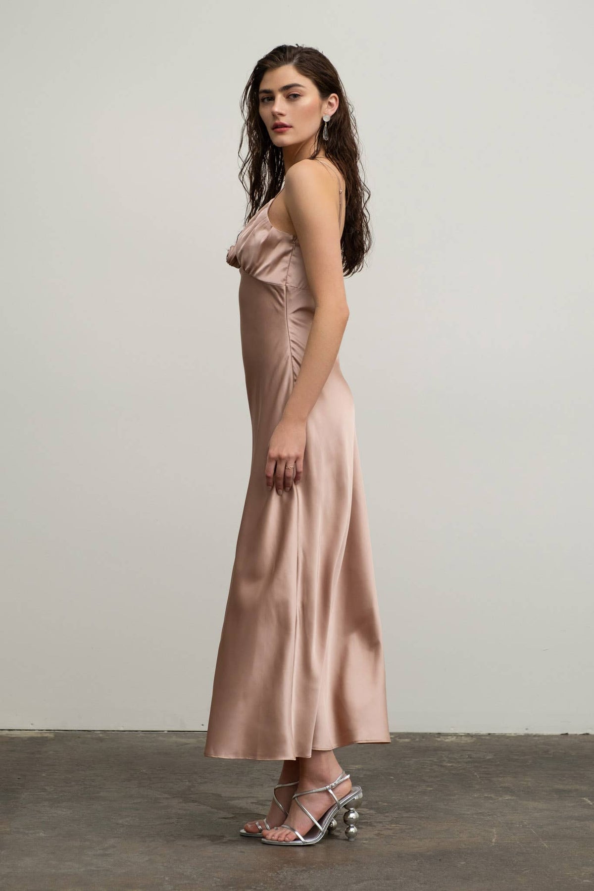 SATIN ROSETTE SLEEVELESS MAXI DRESS: BLUSH