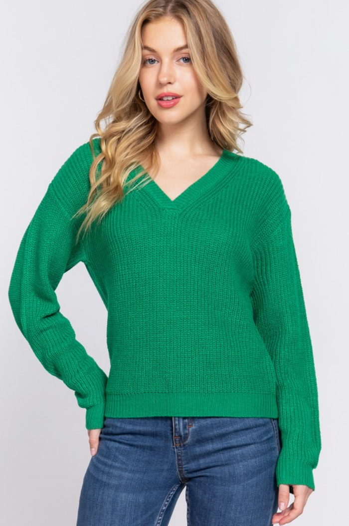 LONG SLEEVE V-NECK SWEATER